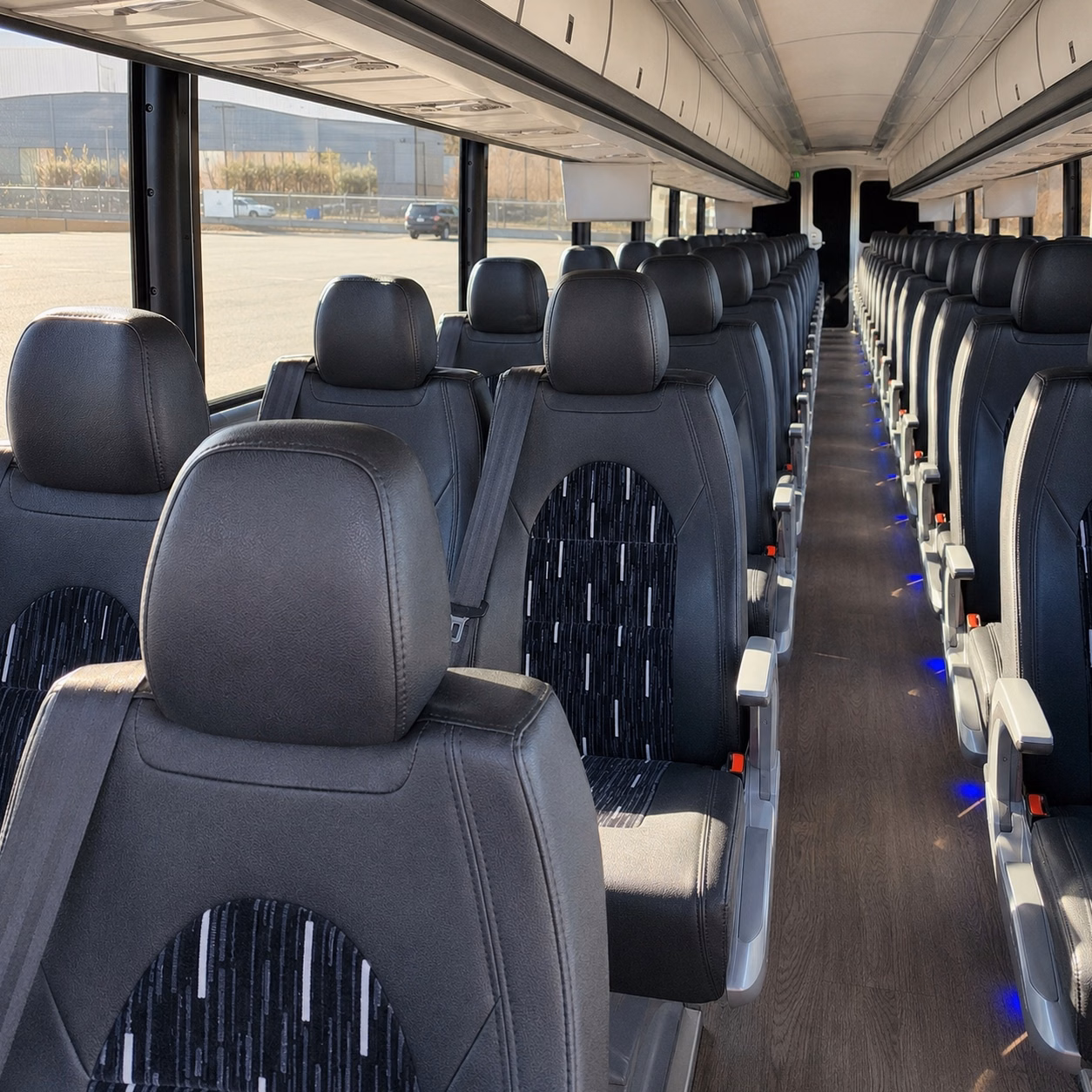 charter buses for corporate events at mayo civic center and rochester convention venues