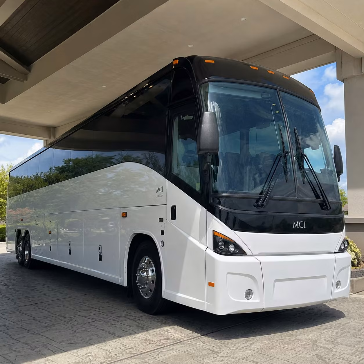 rochester s largest employers rely on employee shuttle services like this
