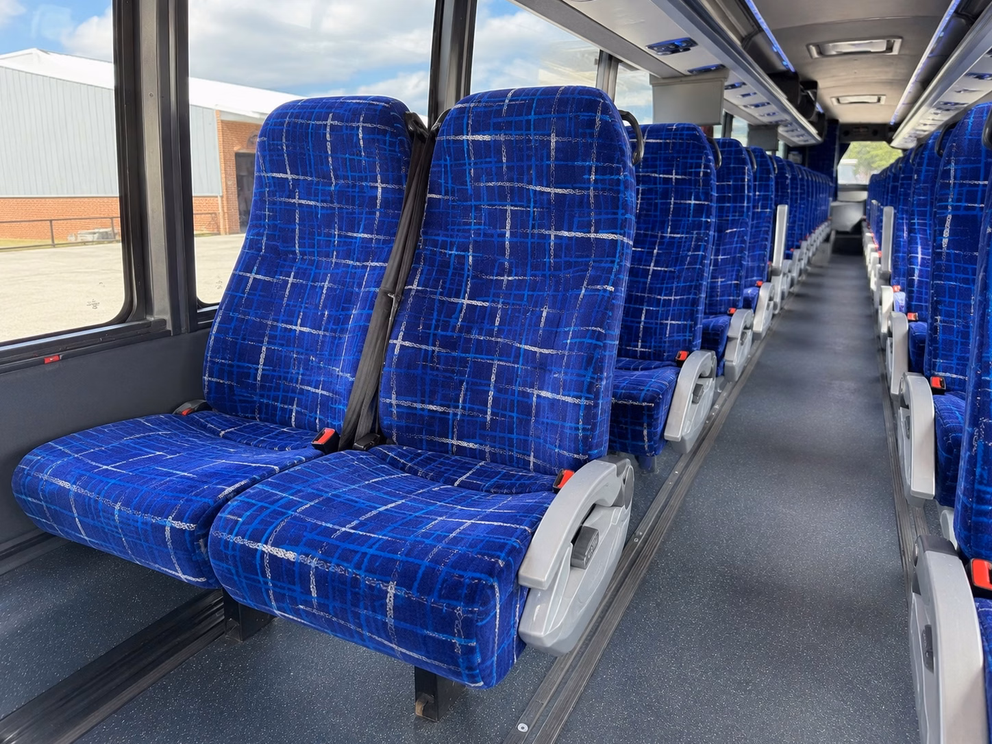 the right bus for rochester youth sports tournaments and team travel